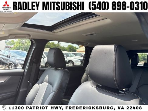 Used 2024 MAZDA CX-90 Plug-In Hybrid w/ Preferred AWD/4WD image 4