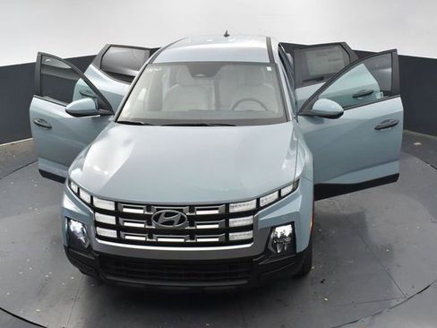 Used 2025 Hyundai Santa Cruz SE image 36