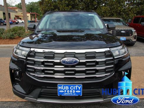 New 2026 Ford Explorer Active w/ Active Comfort Package RWD image 8