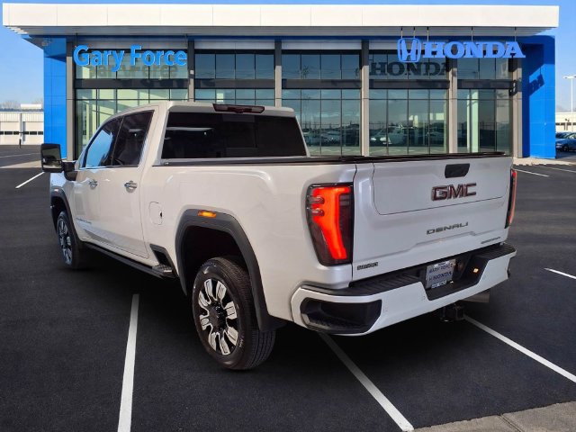 Used 2024 GMC Sierra 2500 Denali w/ Denali Reserve Package AWD/4WD image 3