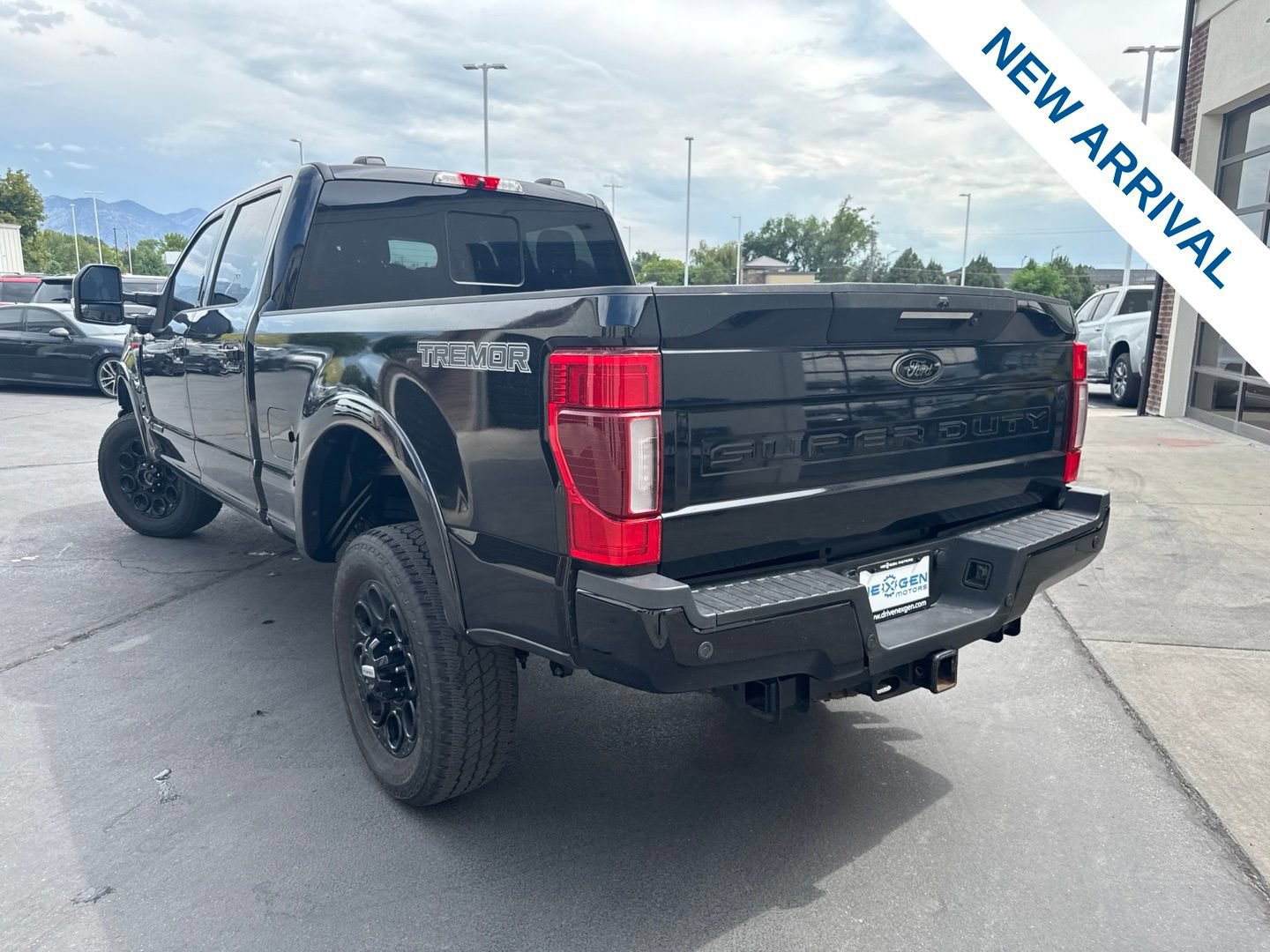 Used 2022 Ford F350 Lariat w/ Tremor Off-Road Package AWD/4WD image 6