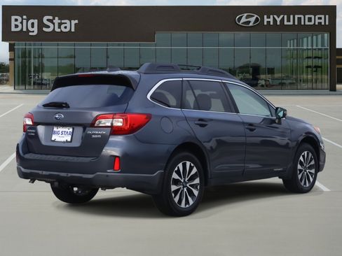 Used 2017 Subaru Outback 3.6R Limited image 4