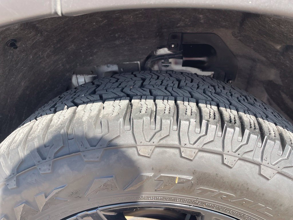 Certified 2025 Nissan Rogue SV AWD/4WD image 9