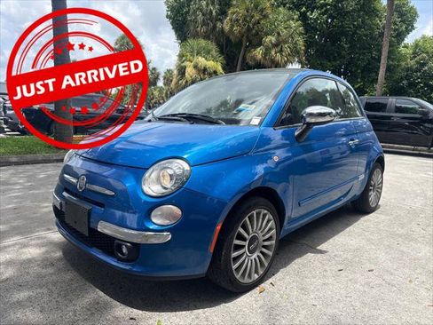 Used 2017 FIAT 500 Lounge FWD image 1