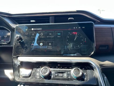 Used 2025 GMC Sierra 1500 Denali Ultimate AWD/4WD image 17