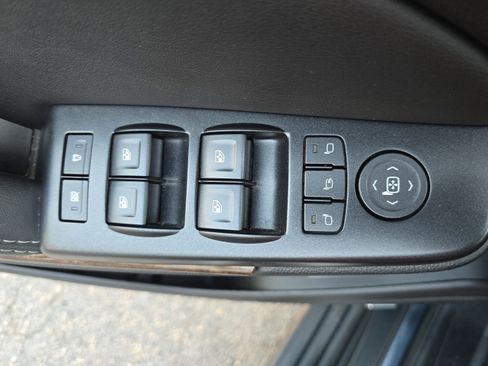 Used 2019 Chevrolet Tahoe LT AWD/4WD image 28