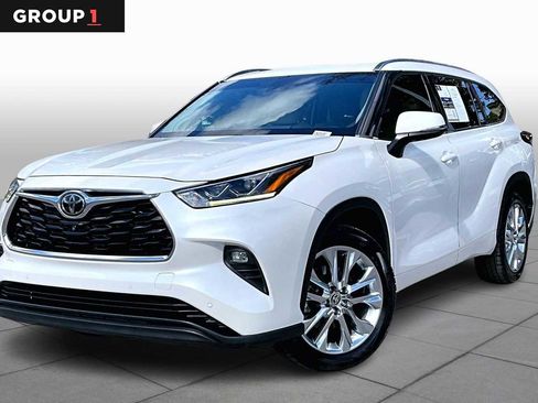 Used 2020 Toyota Highlander Limited image 1
