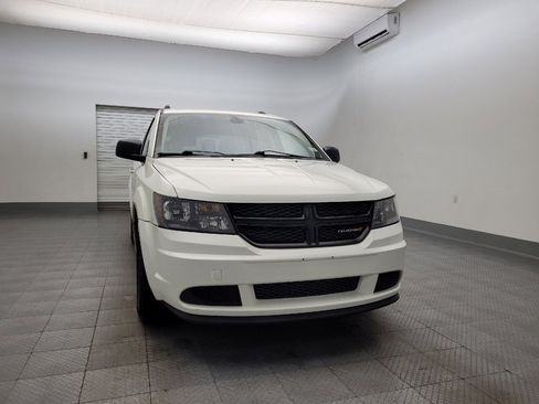Used 2018 Dodge Journey SE w/ Popular Equipment Group image 14