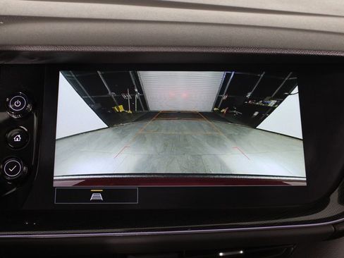 Used 2022 Buick Envision Essence w/ Sport Touring Package image 28