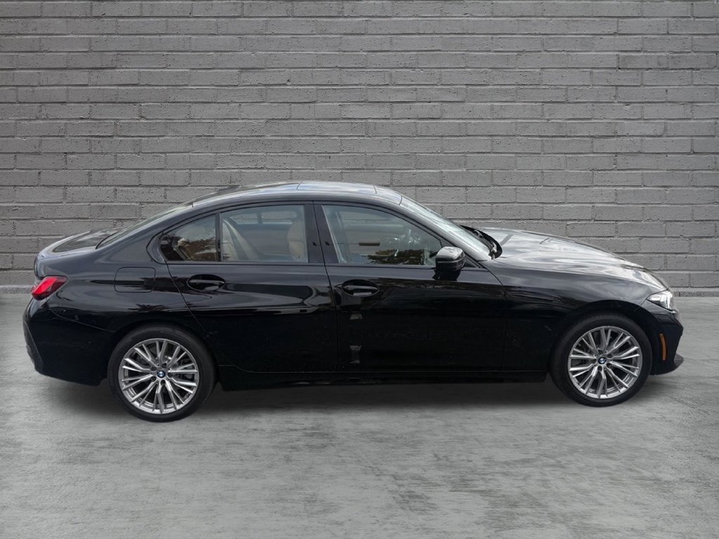 Used 2023 BMW 330i xDrive Sedan w/ Convenience Package AWD/4WD image 8