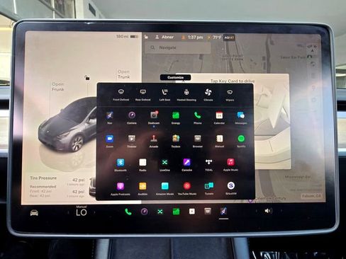 Used 2023 Tesla Model Y Long Range image 13