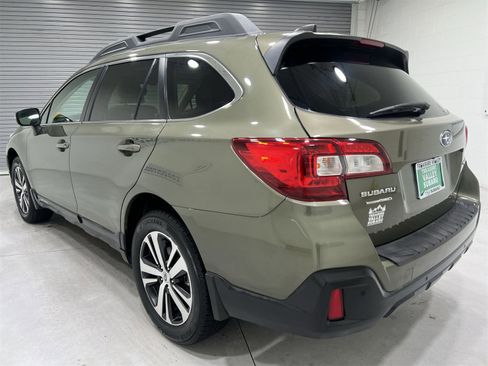 Used 2019 Subaru Outback 2.5i Limited image 6