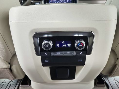 New 2026 GMC Yukon Denali w/ Sun & Power Step Package AWD/4WD image 37