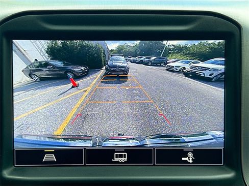 Used 2021 GMC Sierra 1500 SLT image 16