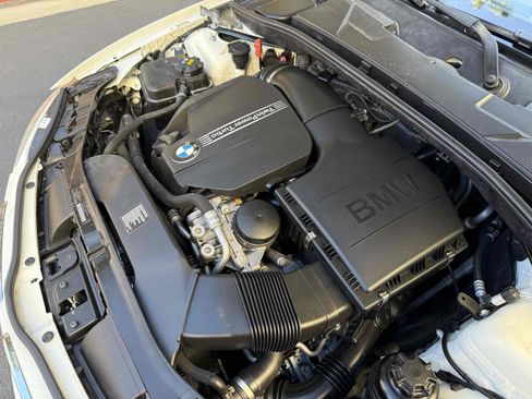 Used 2012 BMW 135i Convertible image 63