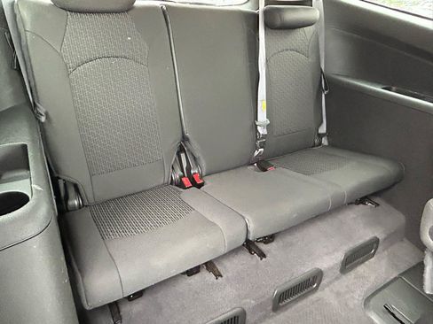 Used 2011 Chevrolet Traverse LT w/ Personal Connectivity Package FWD image 13