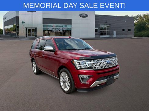 Used 2018 Ford Expedition Platinum AWD/4WD image 2