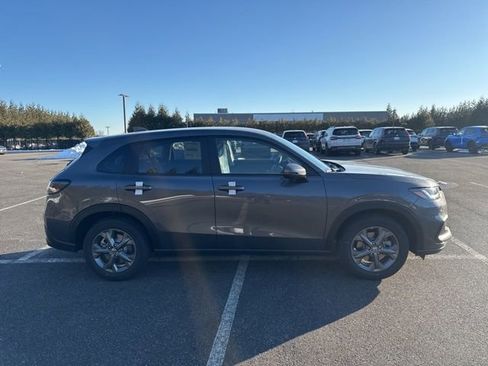 New 2026 Honda HR-V LX image 9