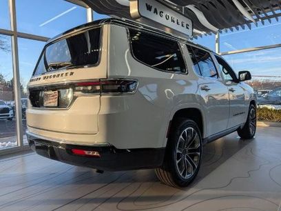 New 2025 Jeep Grand Wagoneer Series III w/ HD Trailer Tow Package