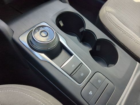 Used 2022 Ford Escape S image 26