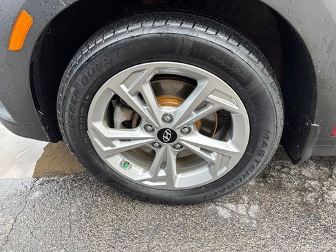 Certified 2023 Hyundai Kona SEL AWD/4WD image 10