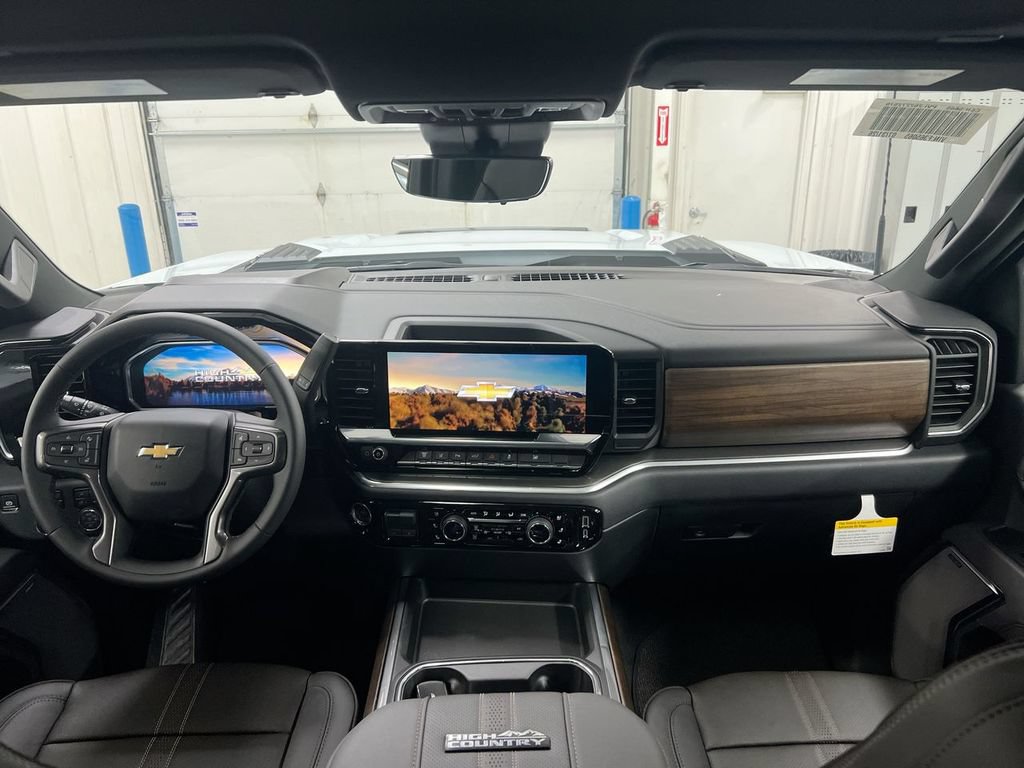 New 2026 Chevrolet Silverado 2500 High Country w/ Technology Package AWD/4WD image 10