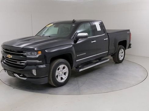 Used 2016 Chevrolet Silverado 1500 LTZ Z71 w/ LTZ Plus Package AWD/4WD image 20