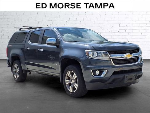 Used 2017 Chevrolet Colorado LT w/ Luxury Package, Chrome AWD/4WD image 5
