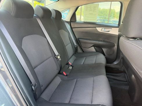 Used 2024 Kia Forte LXS FWD image 19