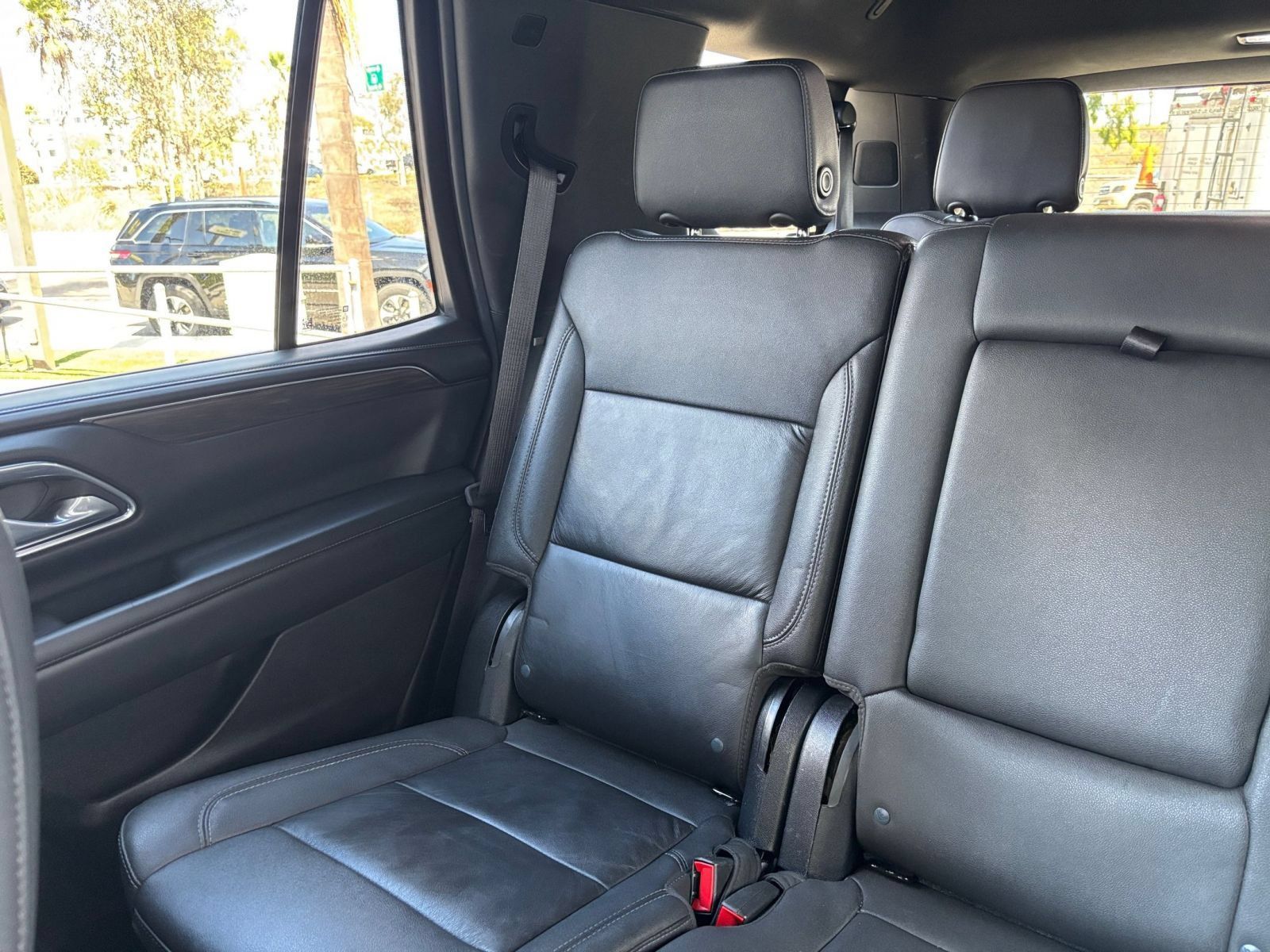 Used 2023 Chevrolet Tahoe LT w/ Luxury Package RWD image 42