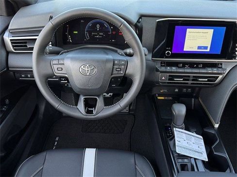 New 2026 Toyota Camry SE image 12