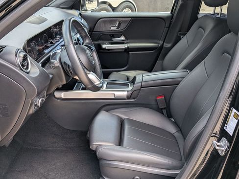 Used 2025 Mercedes-Benz GLB 250 image 18