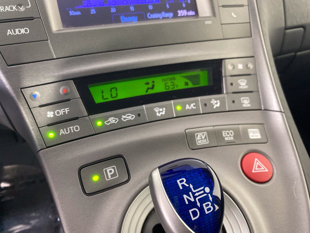 Used 2015 Toyota Prius Two FWD image 19