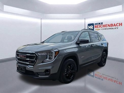 Used 2024 GMC Terrain AT4 w/ Infotainment Package II AWD/4WD image 8