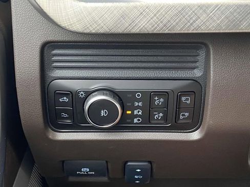 New 2025 Ford F250 King Ranch w/ Chrome Package image 17