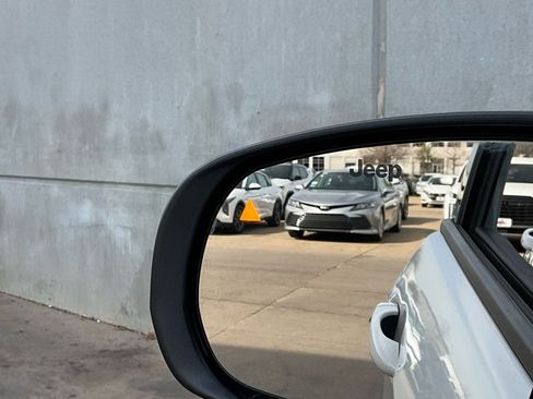 Used 2025 Jeep Compass Trailhawk w/ Trailer Tow Group image 18