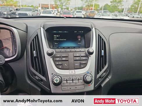 Used 2017 Chevrolet Equinox LS FWD image 19