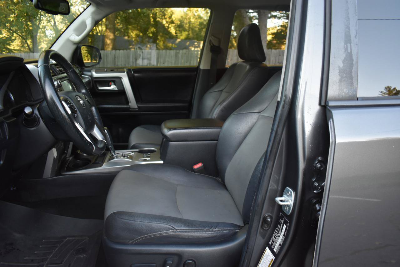 Used 2016 Toyota 4Runner SR5 Premium AWD/4WD image 12