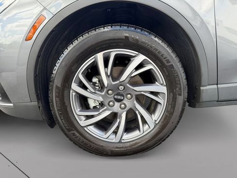 Used 2024 Lincoln Corsair AWD w/ Equipment Group 101A image 9