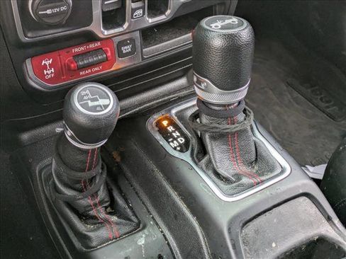 Used 2020 Jeep Wrangler Unlimited Rubicon w/ Steel Bumper Group image 13