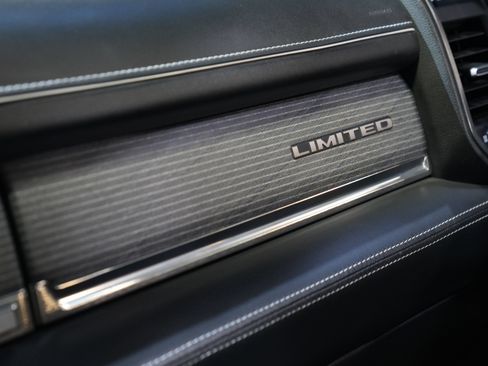 Used 2019 RAM 1500 Limited AWD/4WD image 50