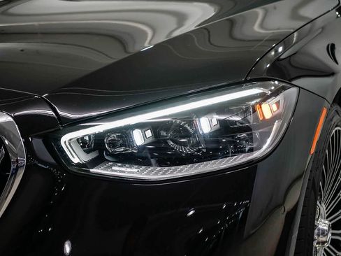 Used 2025 Mercedes-Benz Maybach S 680 4MATIC image 7