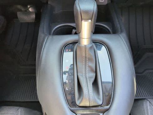 Used 2023 Honda HR-V LX image 32