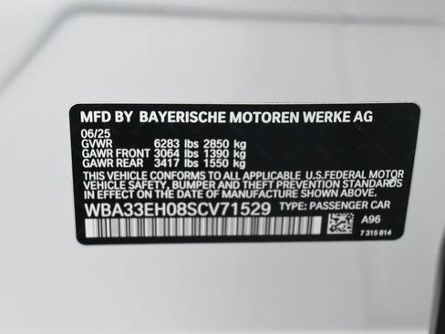 Used 2025 BMW 740i xDrive AWD/4WD image 18