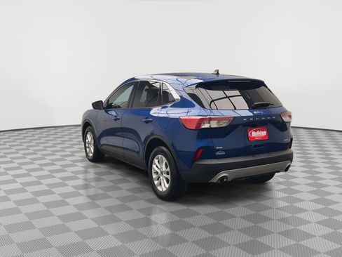 Certified 2022 Ford Escape SE w/ Convenience Package image 2