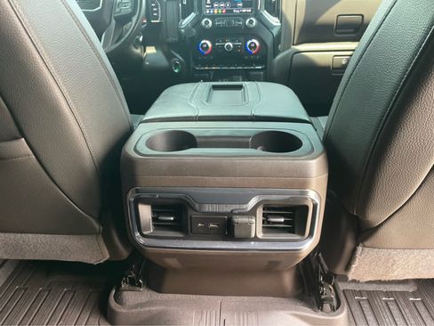 Used 2022 GMC Sierra 2500 Denali w/ Technology Package AWD/4WD image 25