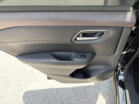 Used 2021 Nissan Rogue SV w/ Premium Package AWD/4WD image 36