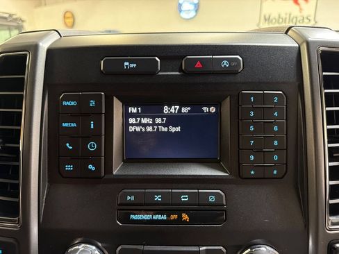 Used 2018 Ford F150 XLT AWD/4WD image 22