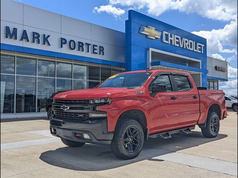Used 2020 Chevrolet Silverado 1500 LT Trail Boss AWD/4WD image 1