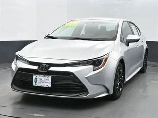 Used 2023 Toyota Corolla LE image 1
